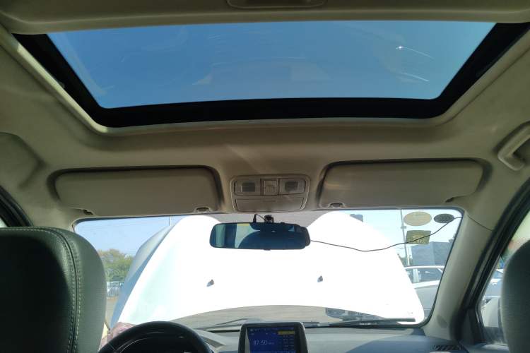 Used Dongfeng Fengon 370 2018 S370 1.5L CVT Luxury 7-Seater Headliner