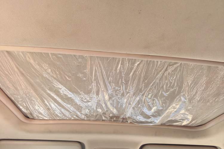 Used Dongfeng Fengon 370 2018 S370 1.5L Manual Luxury 7-Seater Headliner