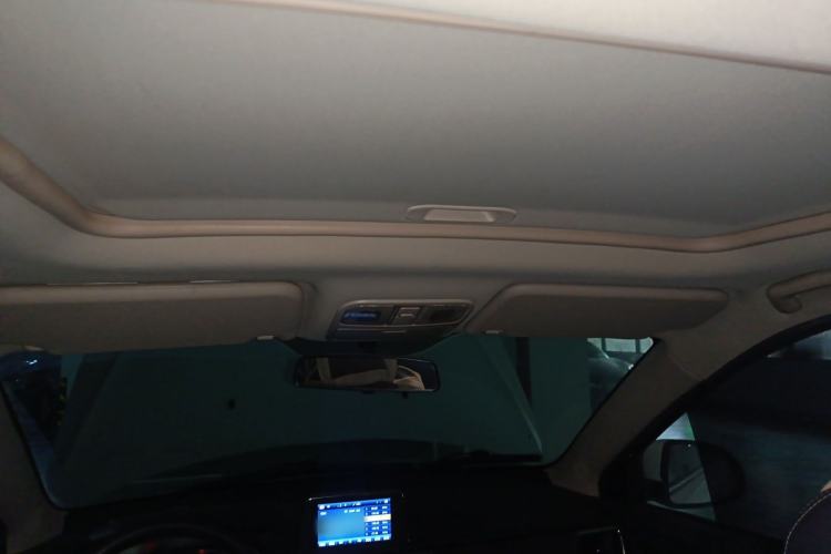 Used Dongfeng Fengon 370 2018 S370 1.5L CVT Luxury 7-Seater Headliner