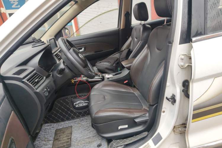 Used Dongfeng Fengon 370 2018 S370 1.5L CVT Luxury 7-Seater Left Front Seat