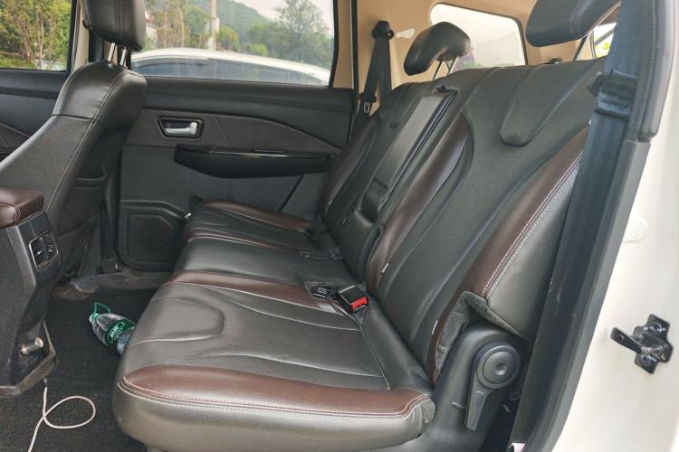 Used Dongfeng Fengon 370 2018 S370 1.5L CVT Luxury 7-Seater Left Rear Seat