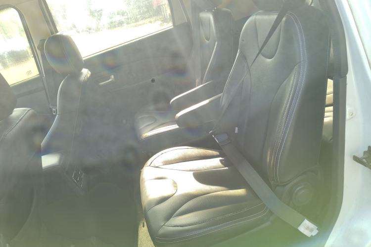 Used Dongfeng Fengon 370 2018 S370 1.5L CVT Luxury 7-Seater Left Rear Seat