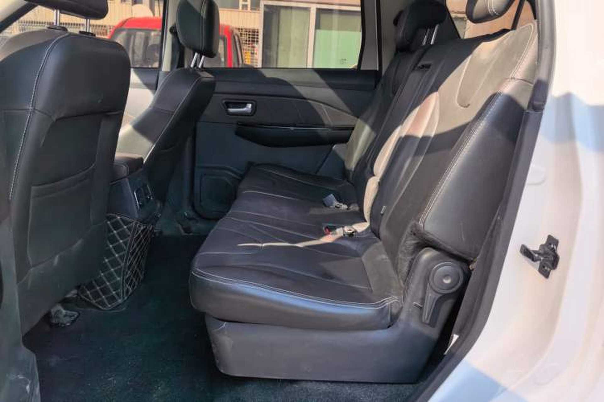 Used Dongfeng Fengon 370 2018 S370 1.5L Manual Luxury 7-Seater Left Rear Seat
