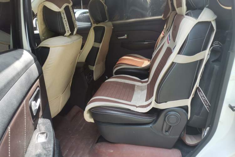 Used Dongfeng Fengon 370 2018 S370 1.5L CVT Luxury 7-Seater Left Rear Seat