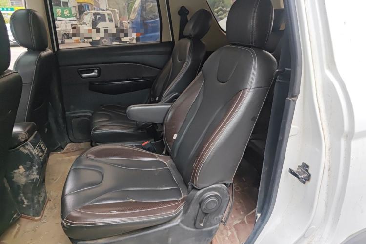 Used Dongfeng Fengon 370 2018 S370 1.5L Manual Luxury 5-Seater Left Rear Seat