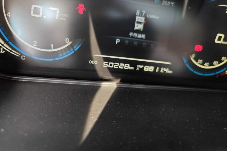 Used Dongfeng Fengon 370 2018 S370 1.5L CVT Luxury 7-Seater Odometer Close Up
