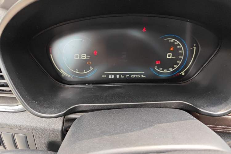 Used Dongfeng Fengon 370 2018 S370 1.5L CVT Luxury 7-Seater Odometer Close Up