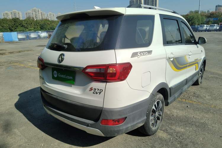 Used Dongfeng Fengon 370 2018 S370 1.5L CVT Luxury 7-Seater Rear Right 45 Deg