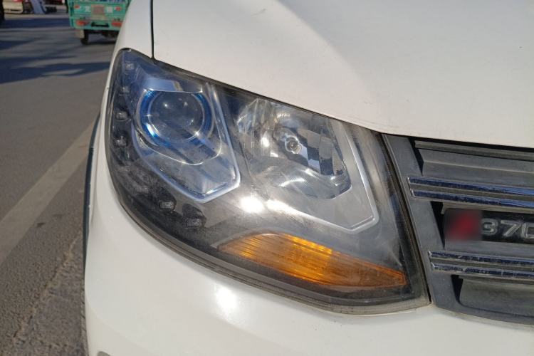 Used Dongfeng Fengon 370 2018 S370 1.5L CVT Luxury 7-Seater Right Front Headlight