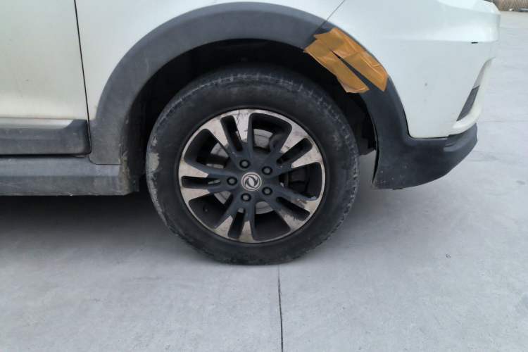 Used Dongfeng Fengon 370 2018 S370 1.5L CVT Luxury 7-Seater Right Front Wheel Hub