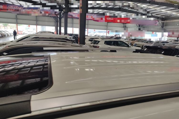 Used Dongfeng Fengon 370 2018 S370 1.5L Manual Luxury 5-Seater Roof