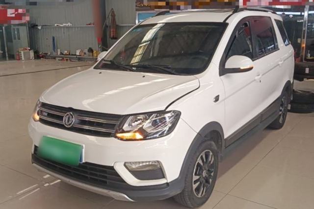 Used Dongfeng Fengon 370 2018 S370 1.5L Manual Luxury 5-Seater
