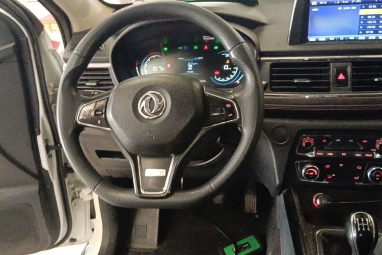 Used Dongfeng Fengon 370 2018 S370 1.5L Manual Luxury 5-Seater Steering Wheel