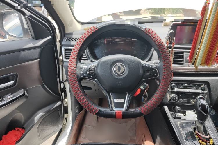 Used Dongfeng Fengon 370 2018 S370 1.5L CVT Luxury 7-Seater Steering Wheel