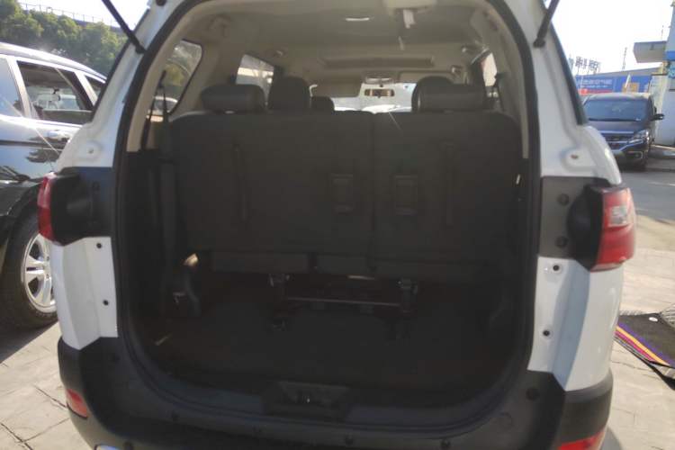 Used Dongfeng Fengon 370 2018 S370 1.5L CVT Luxury 7-Seater Trunk