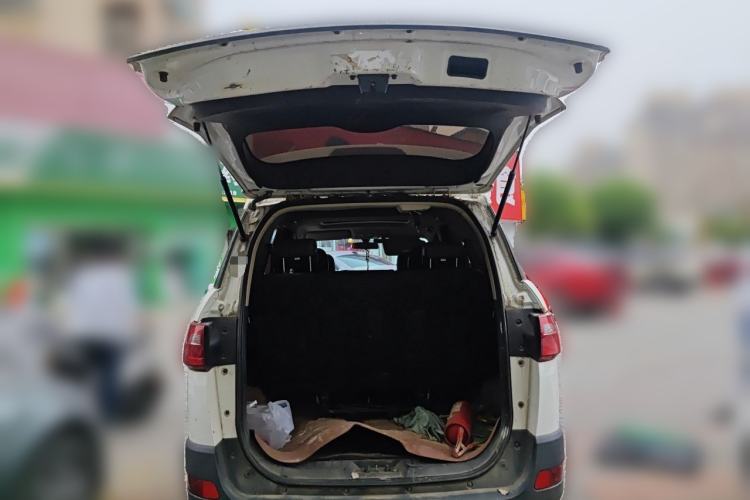 Used Dongfeng Fengon 370 2018 S370 1.5L Manual Luxury 5-Seater Trunk