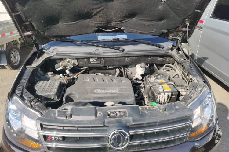 Used Dongfeng Fengon 370 2020 S370 1.5L CVT Luxury 7-Seater Engine Bay