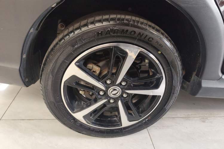 Used Dongfeng Fengon 370 2020 S370 1.5L CVT Luxury Model 5 Seats Exterior 5