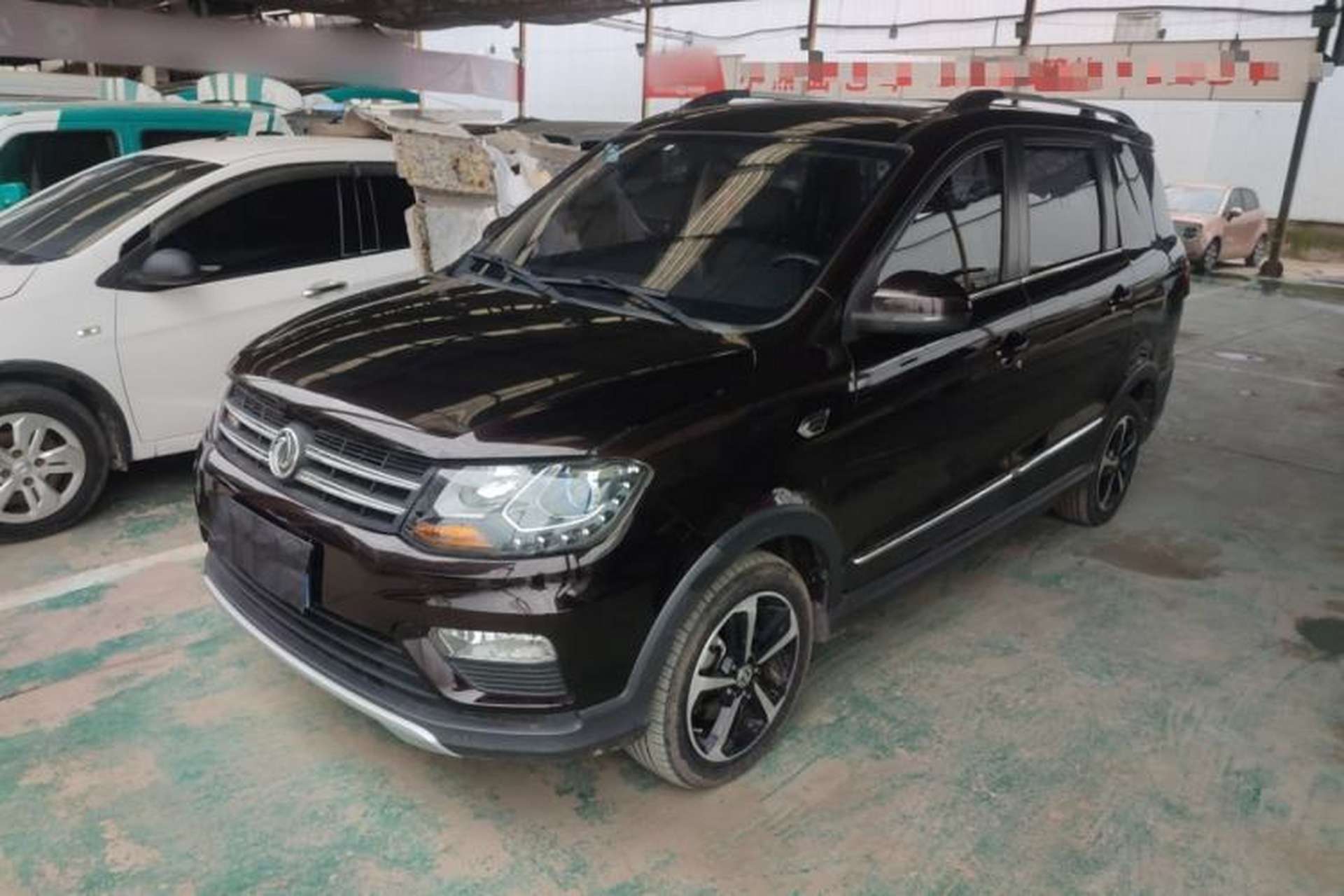 Used Dongfeng Fengon 370 2020 S370 1.5L CVT Luxury Model 5 Seats Front Left 45 Deg
