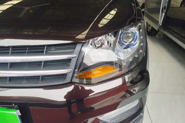 Used Dongfeng Fengon 370 2020 S370 1.5L CVT Luxury Model 5 Seats Left Front Headlight