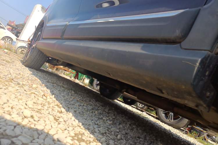 Used Dongfeng Fengon 370 2020 S370 1.5L CVT Luxury Model 5 Seats Right Side Sill
