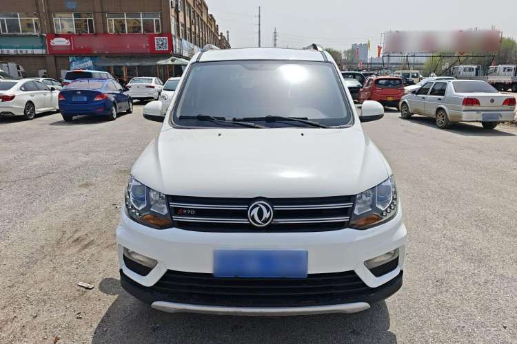 Used Dongfeng Fengon 370 2020 S370 1.5L Manual Luxury 7-Seater Exterior 1