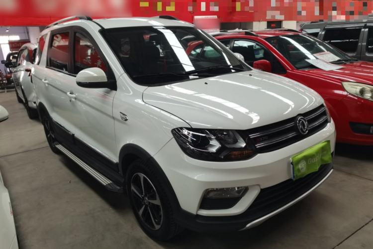Used Dongfeng Fengon 370 2020 S370 1.5L Manual Luxury 7-Seater Front Right 45 Deg