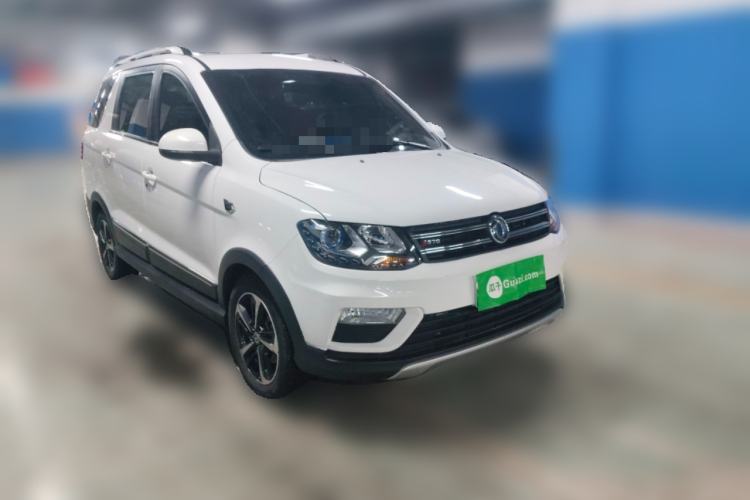 Used Dongfeng Fengon 370 2020 S370 1.5L CVT Luxury 7-Seater Front Right 45 Deg