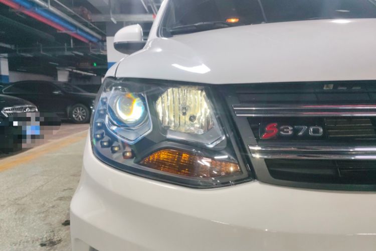 Used Dongfeng Fengon 370 2020 S370 1.5L CVT Luxury 7-Seater Right Front Headlight