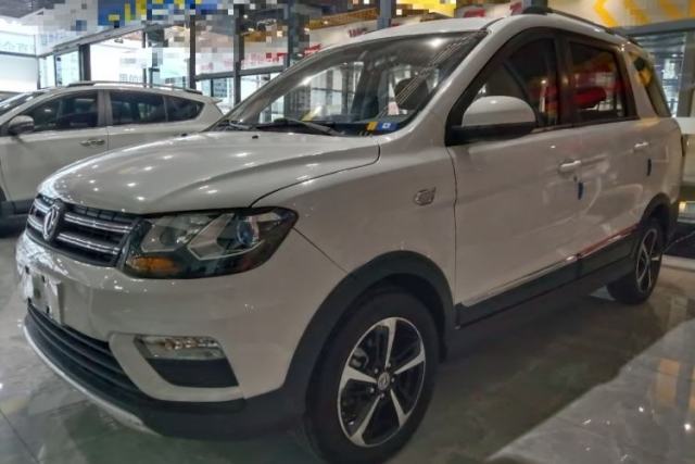 Used Dongfeng Fengon 370 2020 S370 1.5L CVT Luxury Model 5 Seats