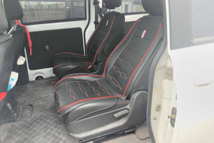 Used Dongfeng Fengon 380 2022 1.5L Comfort-Class Passenger Vehicle (Steel Spring) with 7 Seats Left Rear Seat