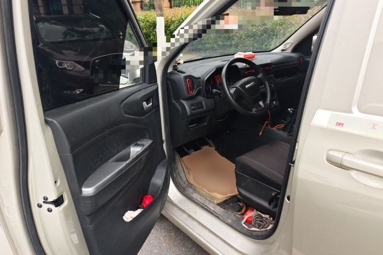 Used Dongfeng Fengon 380 2022 1.5L Standard Van 2 Seats Driver Seat