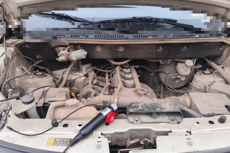 Used Dongfeng Fengon 380 2022 1.5L Comfort-Class Passenger Vehicle (Spiral Spring) – 7 Seats Engine Bay