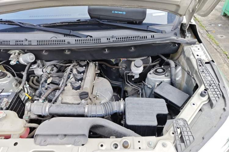 Used Dongfeng Fengon 380 2022 1.5L Comfort-Class Passenger Vehicle (Steel Spring) with 7 Seats Engine Bay Left