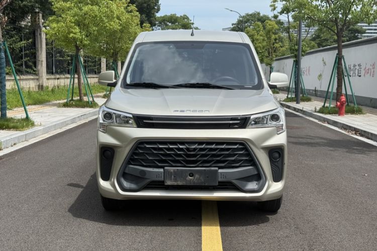 Used Dongfeng Fengon 380 2022 1.5L Standard Edition 7-Seater Passenger Vehicle Exterior 1