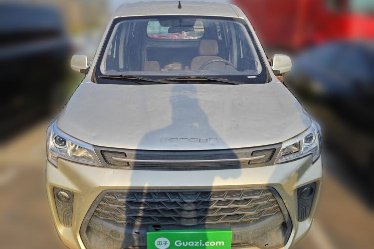 Used Dongfeng Fengon 380 2022 1.5L Comfort-Class Passenger Vehicle (Steel Spring) with 7 Seats Front