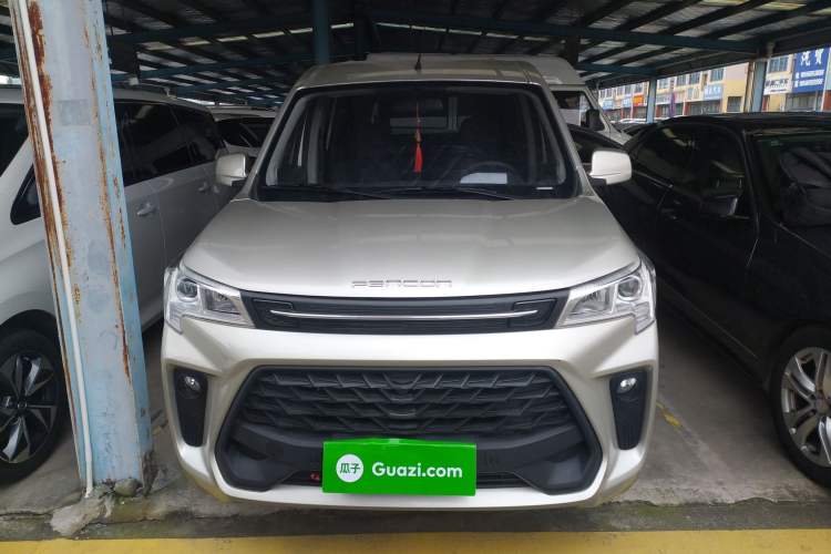 Used Dongfeng Fengon 380 2022 1.5L Comfort-Class Passenger Vehicle (Steel Spring) with 7 Seats Front