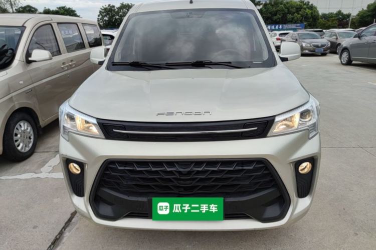 Used Dongfeng Fengon 380 2022 1.5L Comfort-Class Passenger Vehicle (Steel Spring) with 5 Seats Front