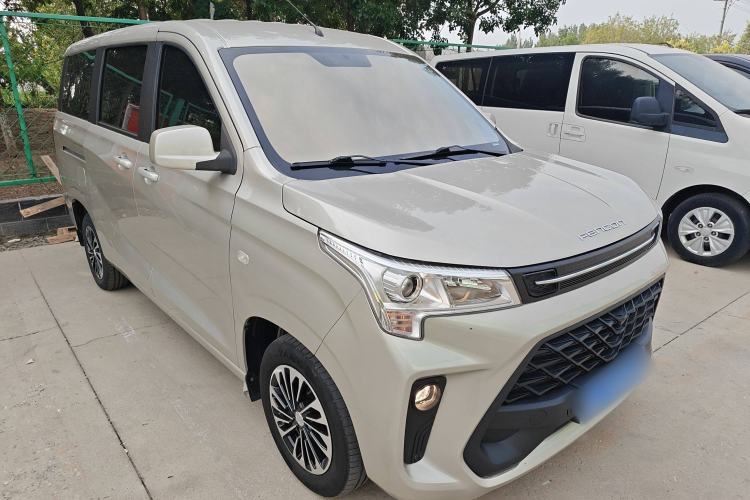 Used Dongfeng Fengon 380 2022 1.5L Comfort-Class Passenger Vehicle (Steel Spring) with 7 Seats Front Right 45 Deg