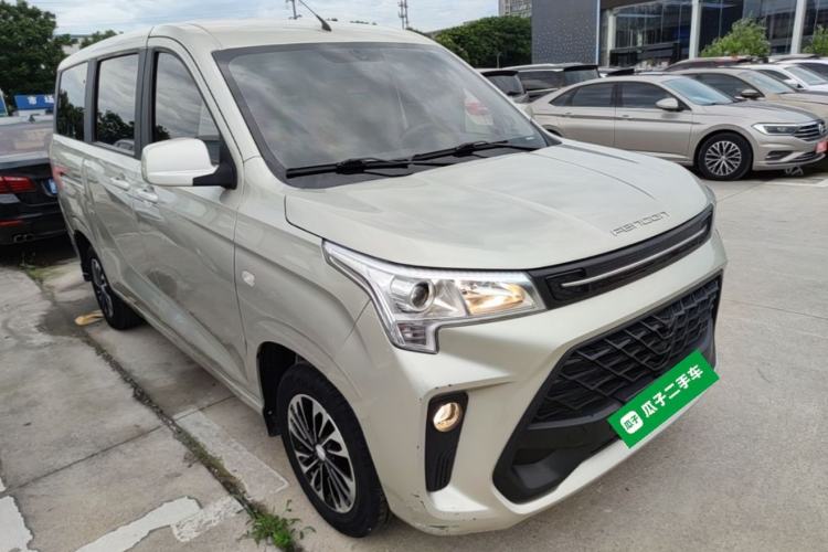 Used Dongfeng Fengon 380 2022 1.5L Comfort-Class Passenger Vehicle (Steel Spring) with 5 Seats Front Right 45 Deg