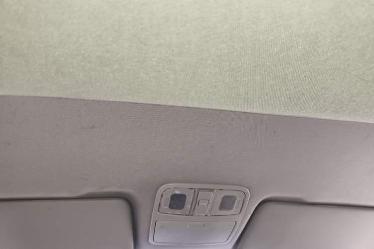 Used Dongfeng Fengon 380 2022 1.5L Comfort-Class Passenger Vehicle (Spiral Spring) – 7 Seats Headliner
