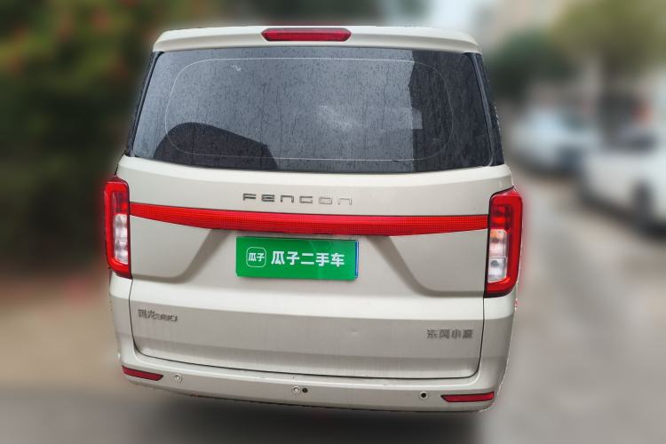 Used Dongfeng Fengon 380 2022 1.5L Comfort-Class Passenger Vehicle (Spiral Spring) – 7 Seats Rear