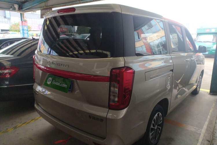 Used Dongfeng Fengon 380 2022 1.5L Comfort-Class Passenger Vehicle (Steel Spring) with 7 Seats Rear Right 45 Deg