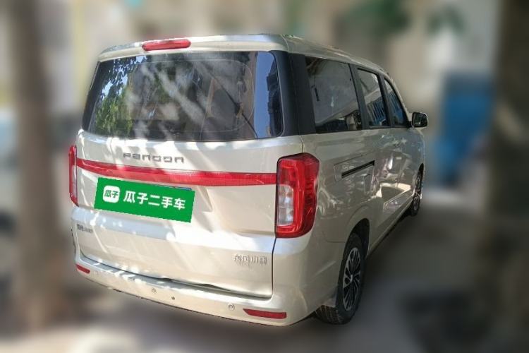 Used Dongfeng Fengon 380 2022 1.5L Standard Edition 7-Seater Passenger Vehicle Rear Right 45 Deg