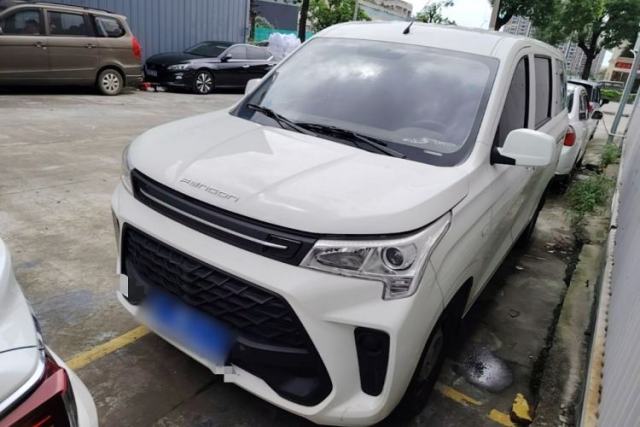 Used Dongfeng Fengon 380 2022 1.5L Luxury Edition Passenger Vehicle 5 Seats