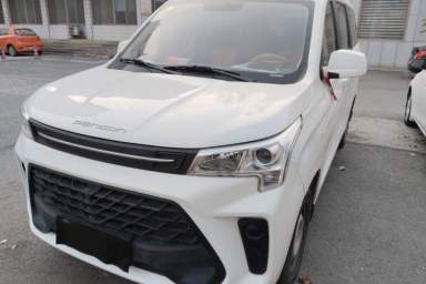 Used Dongfeng Fengon 380 2022 1.5L Standard Edition 7-Seater Passenger Vehicle
