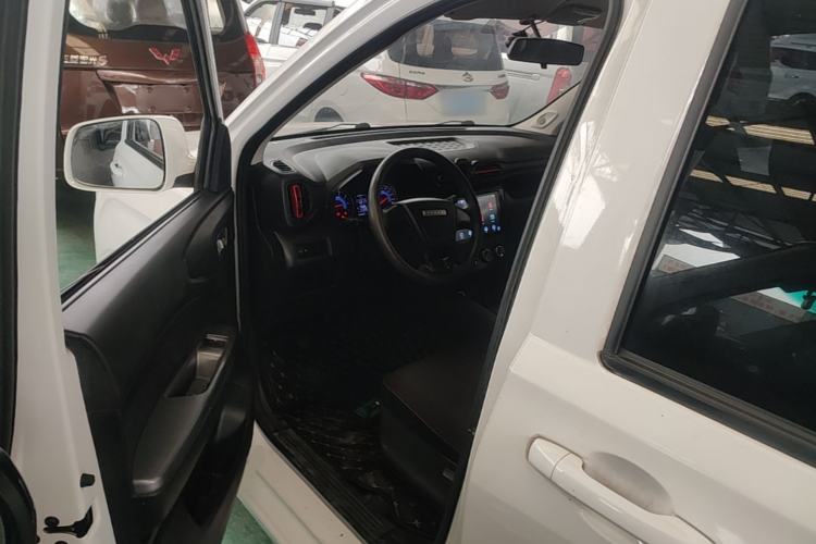 Used Dongfeng Fengon 380 2022 1.5L Standard Edition 7-Seater Passenger Vehicle Driver Seat
