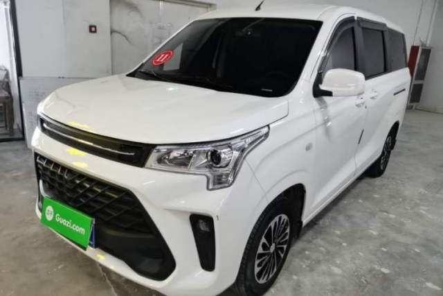 Used Dongfeng Fengon 380 2022 1.5L Comfort-Class Passenger Vehicle (Steel Spring) with 8 Seats