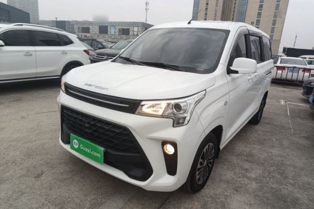 Used Dongfeng Fengon 380 2022 1.5L Comfort-Class Passenger Vehicle (Steel Spring) with 5 Seats