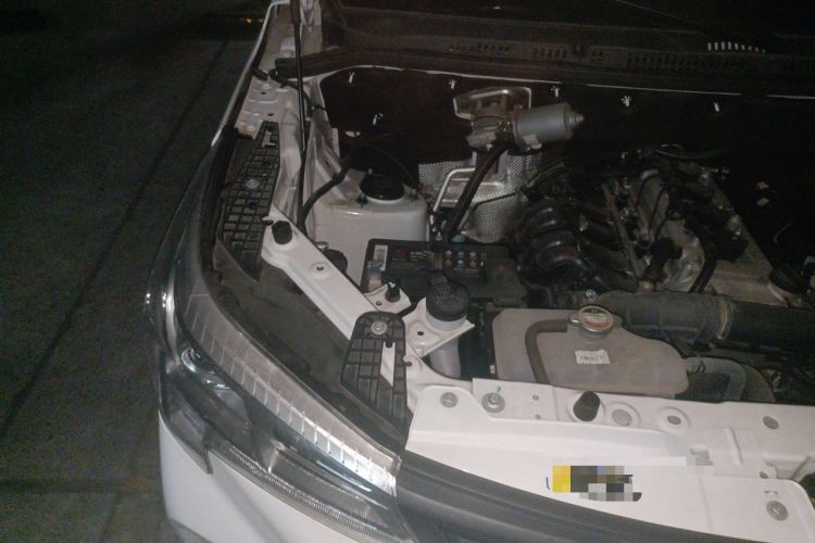 Used Dongfeng Fengon 380 2022 1.5L Comfort-Class Passenger Vehicle (Spiral Spring) – 7 Seats Engine Bay Right